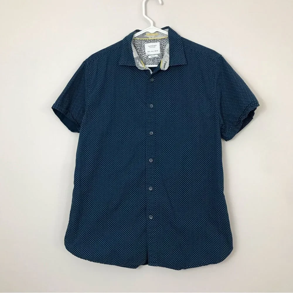 Cactus Man Ricky Singh Slim Fit Men's Large Navy Blue Button Up Tee Short Sleeve